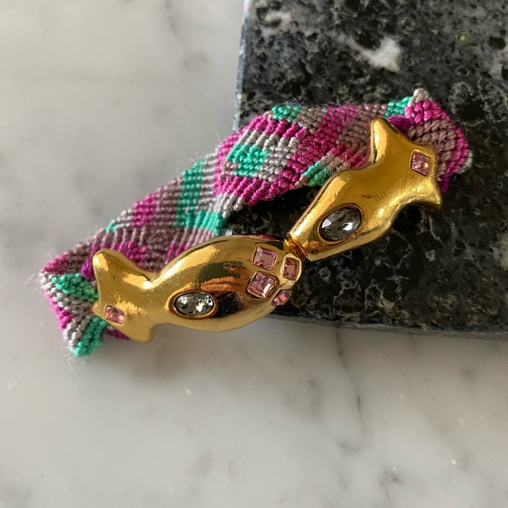 Lizzie Fortunato “Antigua” friendship bracelet with gold jeweled fish clasp